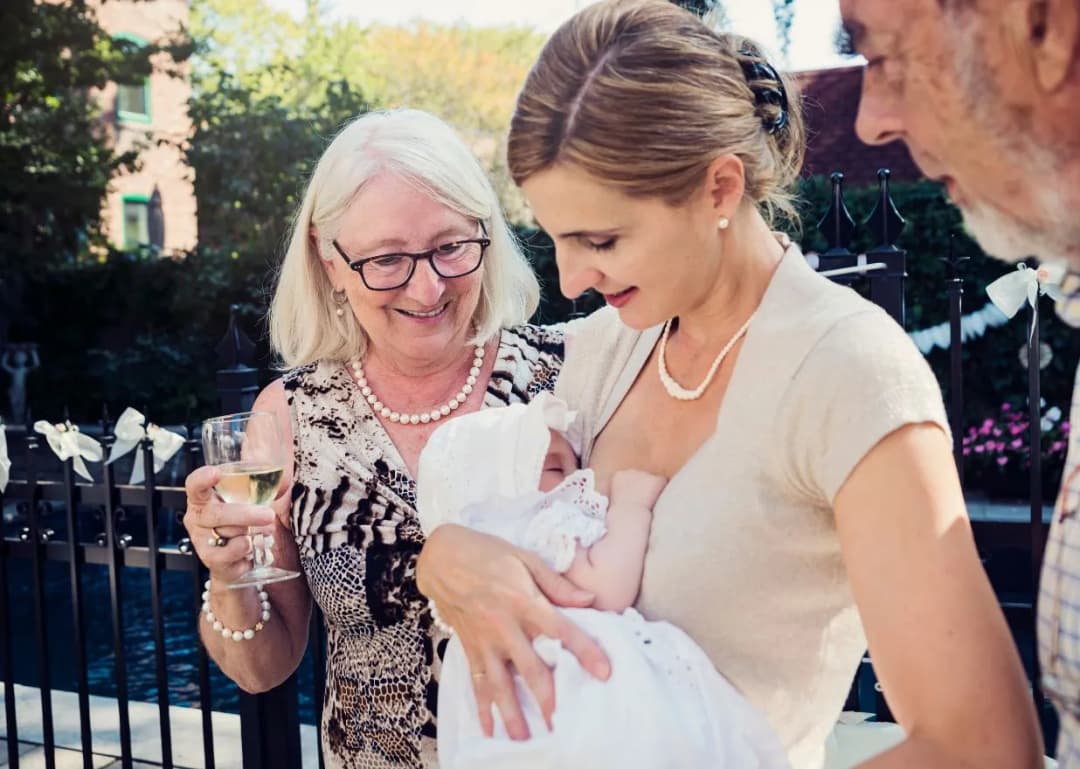 Co ubrać na chrzest: praktyczne zasady i inspiracje na uroczystość