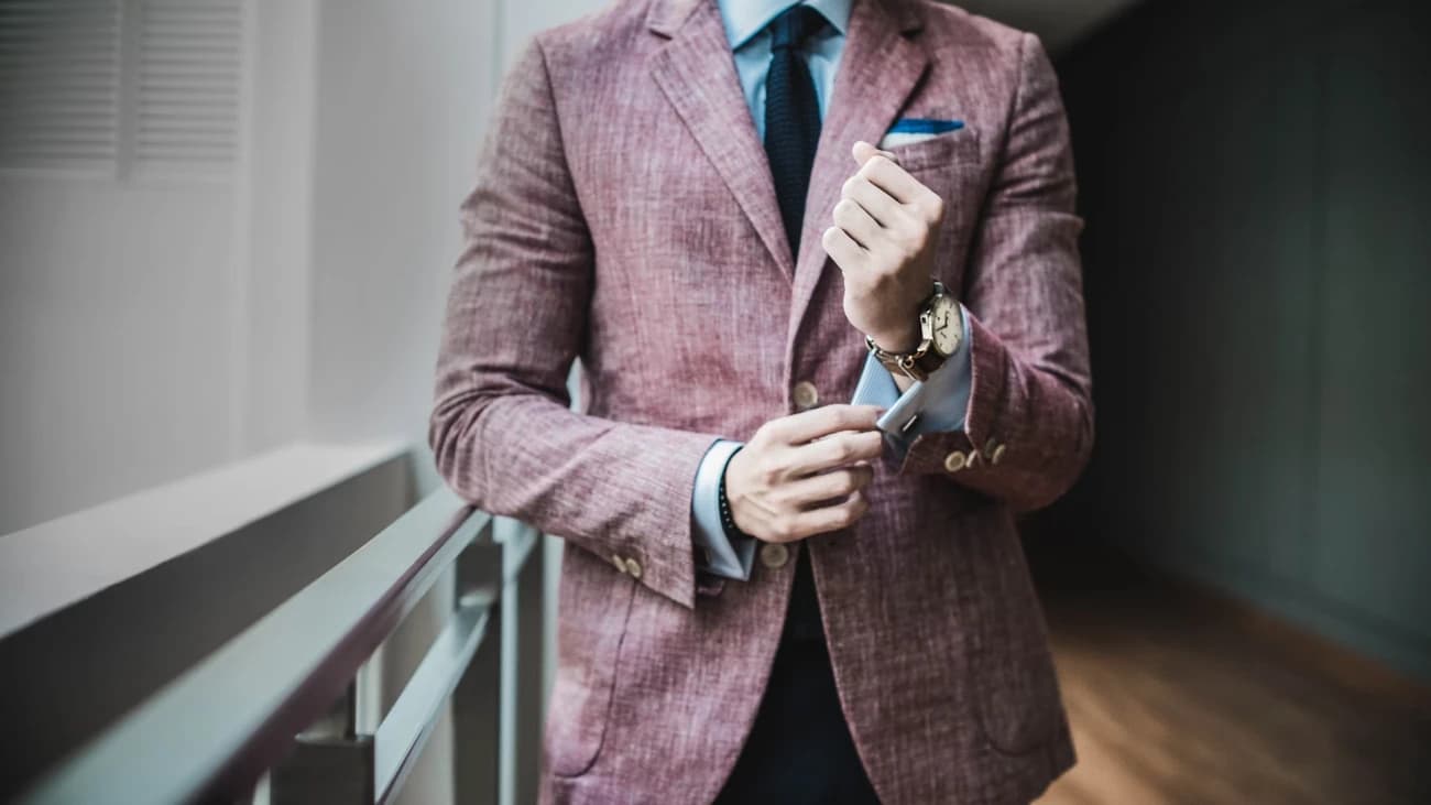 Sweter Marynarka - Klasyczny i elegancki look na każdą okazję!