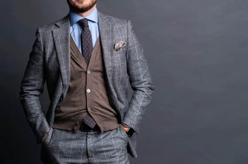 Modne kolory i wzory krawatów do szarej marynarki - praktyczny poradnik