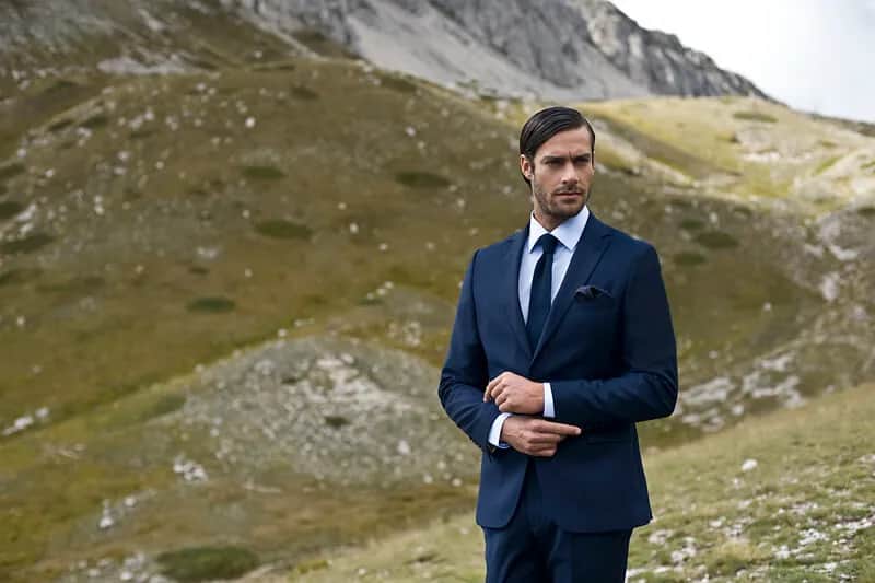 Jaki krawat na wesele wybrać - najlepsze porady i wskazówki dla gości