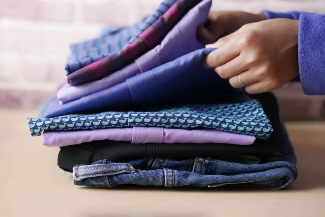 Co zrobić z ubraniami po zmarłej osobie: 5 sposobów na godne pożegnanie