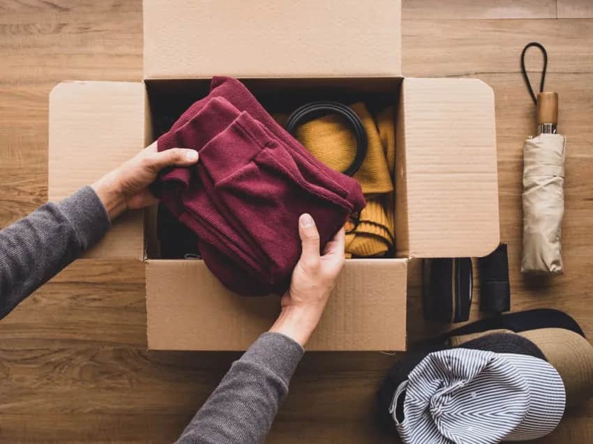 Co zrobić z ubraniami zmarłego? Praktyczne porady i emocjonalne wsparcie